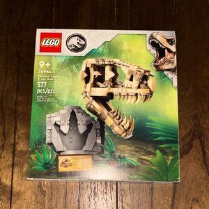 LEGO Dinosaur Fossil T. rex Skull - Brown and Gray